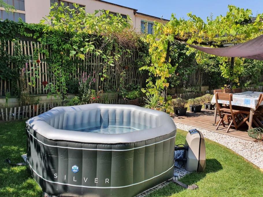 Appartement Dans Un Jardin Geneva Bagian luar foto